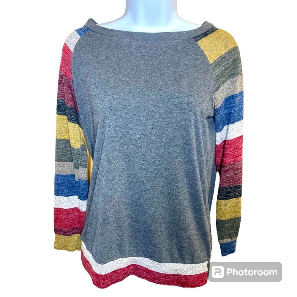 Gray/Multicolor Sweater